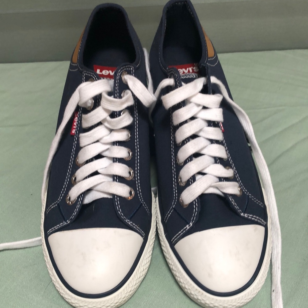 Levi’s - Picture 2 of 7